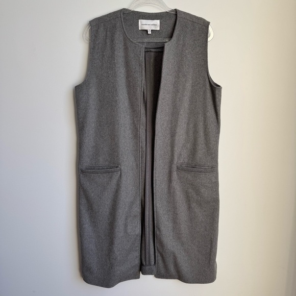 cupcakes & cashmere Gray Wool Sleeveless Duster Vest Medium Lagenlook Minimalist - Picture 1 of 8